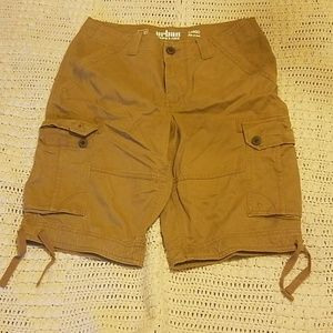 Mens Urban Pipeline Brown shorts.